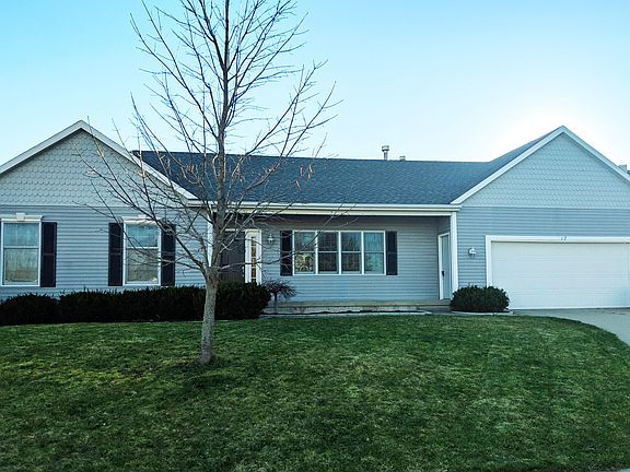 2nd image of 17 Coral Dr NE