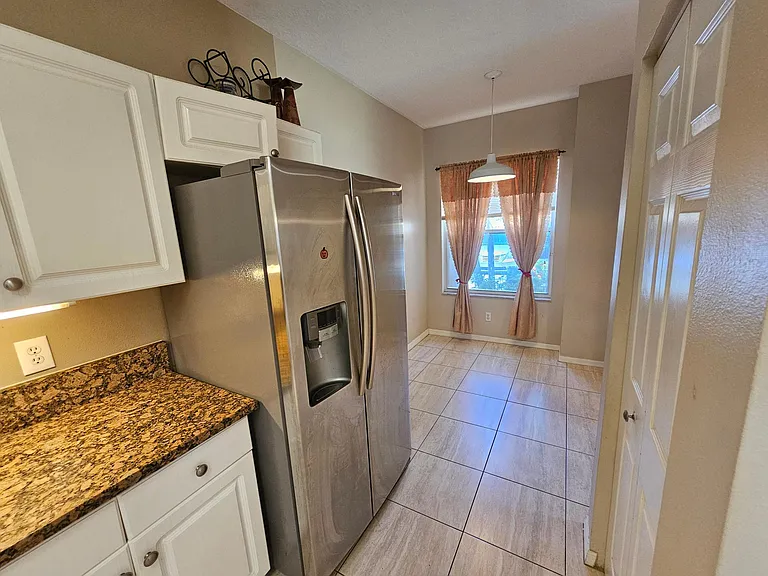 6560 Huntington Lakes Cir #101 — Photo 32