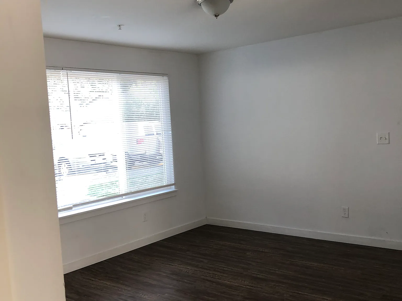 2 bed, 745 sqft, $1,500 — Photo 4