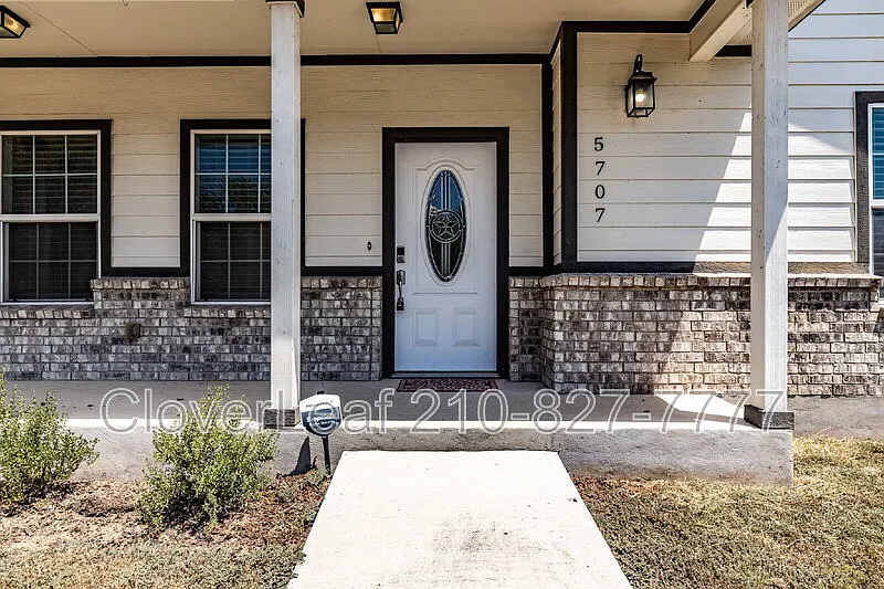 3 bed, 2.0 bath, 1529 sqft, $1,697 — Photo 4