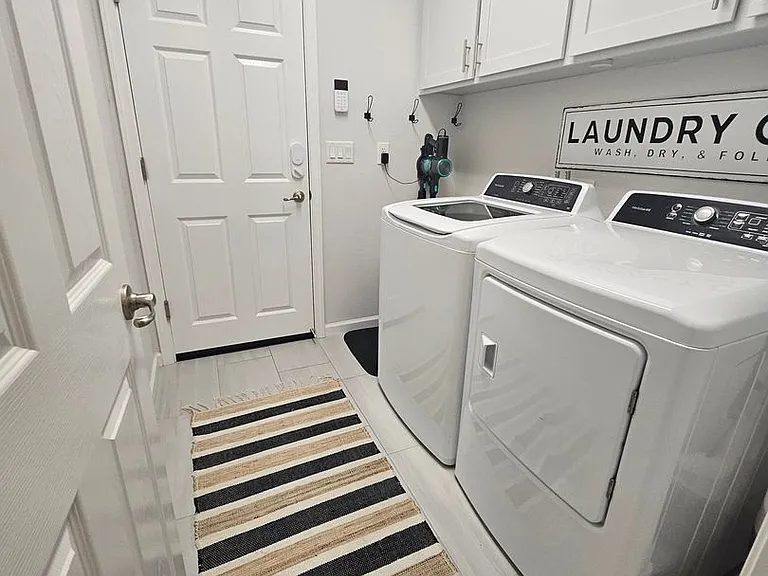 2107 Moss Glen Loop — Photo 11