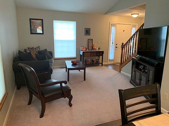 5th image of 1945 Hollowbrook Dr