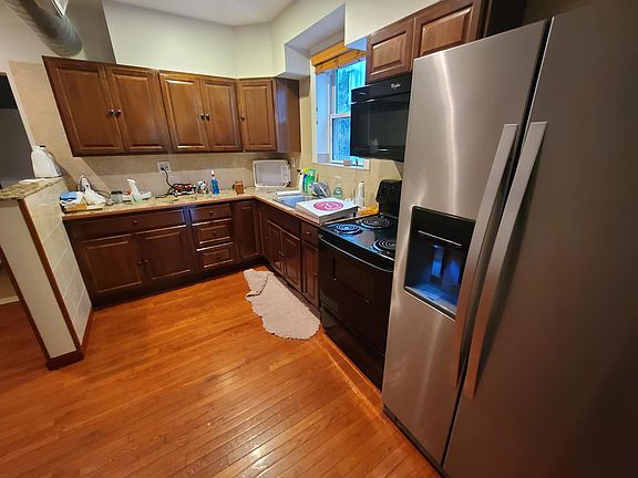 5th image of 2230 Fairmount Ave #2F