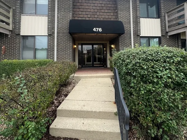 476 Raintree Ct Unit 2C, Glen Ellyn, IL 60137