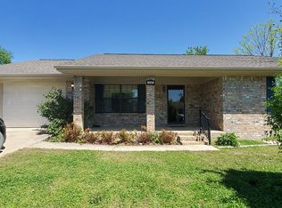 810 Polk St S, Mena, AR 71953