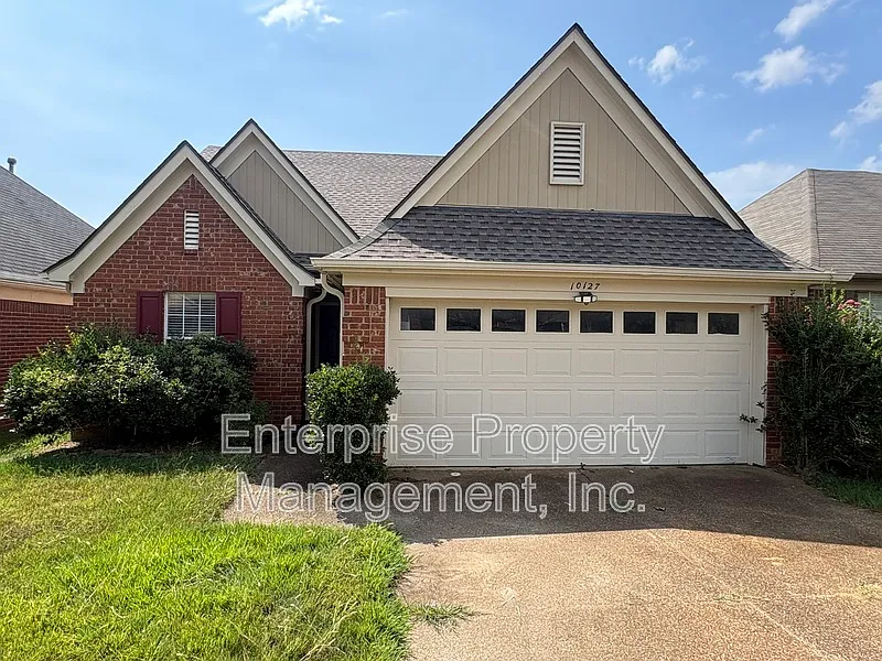 10127 Cross Valley Dr