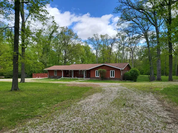 4758 N Saint Marie Rd, Olney, IL 62450