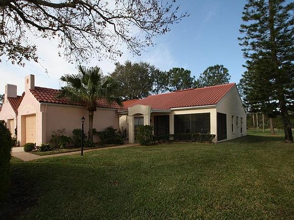 2nd image of 1098 Seville Dr