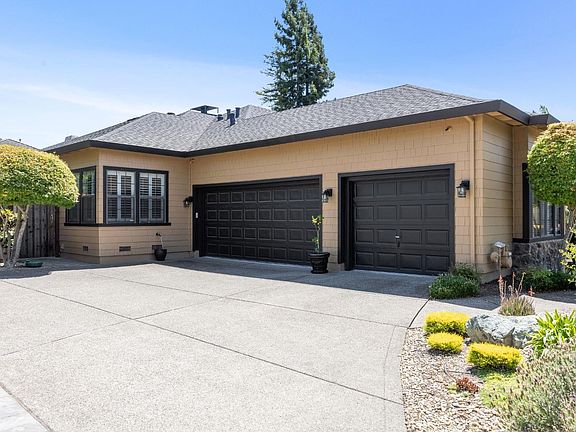 3rd image of 318 Jester Court