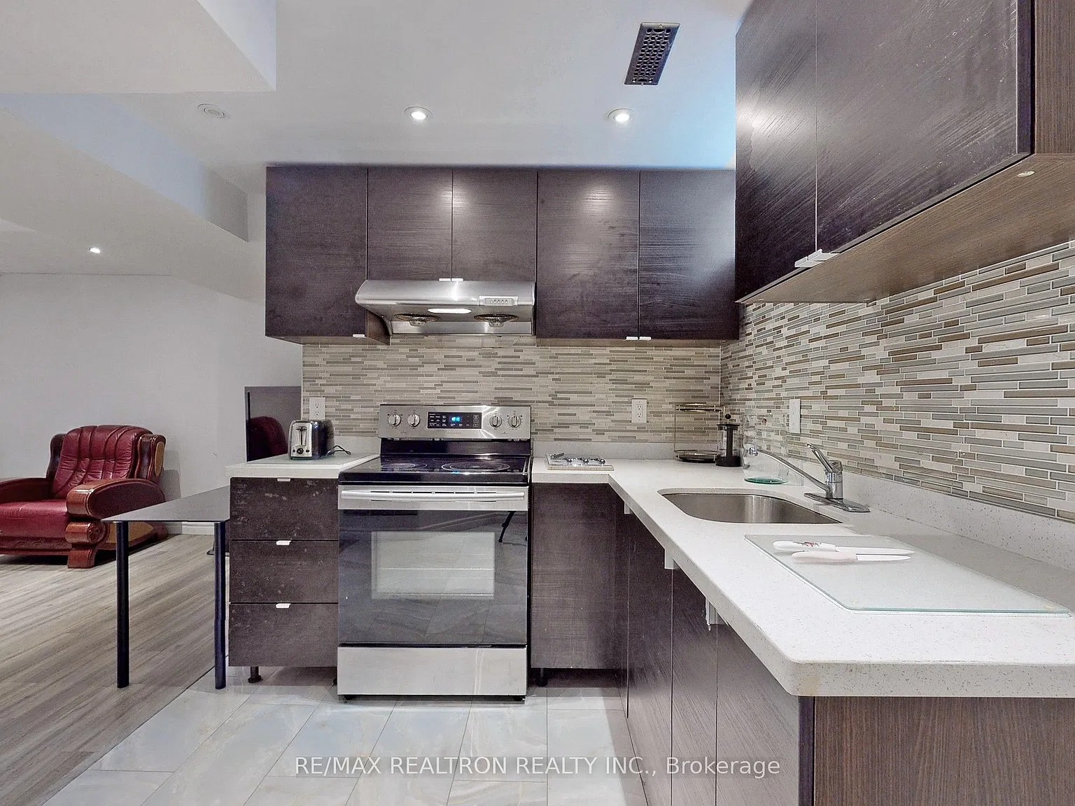 2 bed, $2,200 — Photo 2