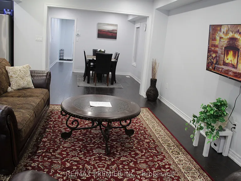 51 Mullholland Ave — Photo 10