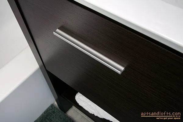 Rented by aptsandlofts.com | media 12