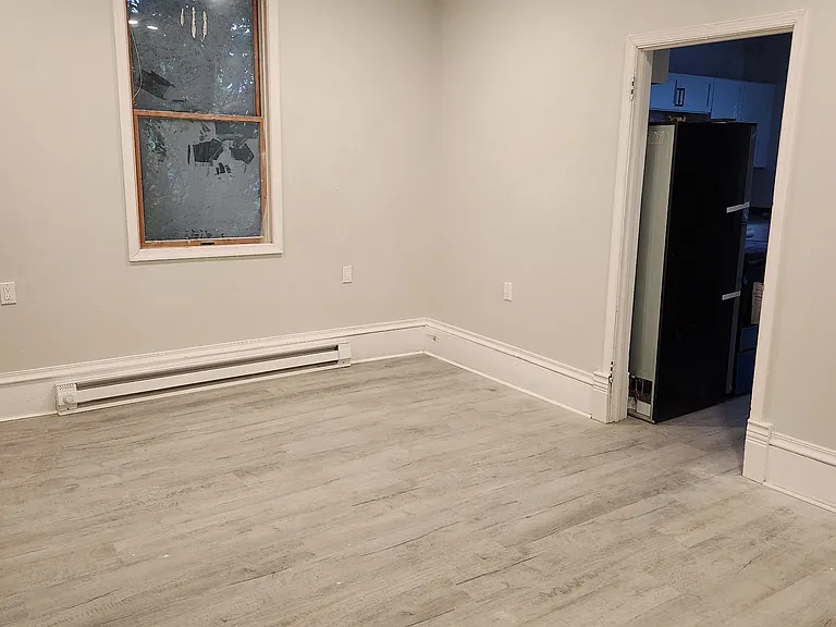 407 Kantner St #2 — Photo 3