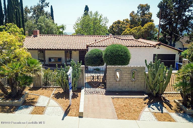 1st image of 2430 Whittier Dr