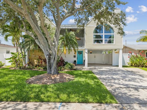 5946 Bayou Grande Blvd NE
