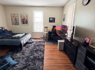 131 Howe St #2, New Haven, CT 06511