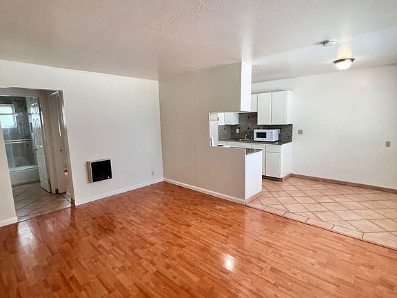 5th image of 411 Fairmount Ave #110