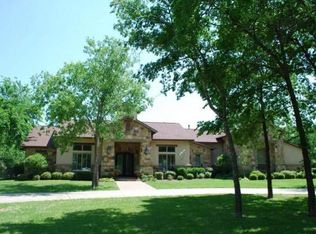 139 Ranchway Dr, Burleson, TX 76028