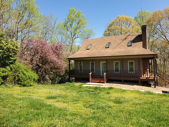 4th image of 223 Nottaway Dr
