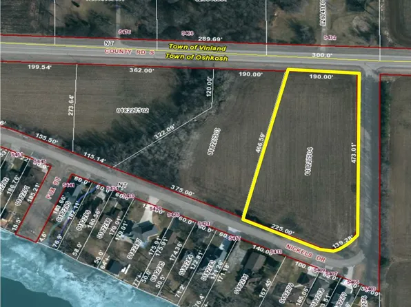 Nickels Dr #4, Oshkosh, WI 54904