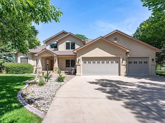 2nd image of 2463 Amber Dr