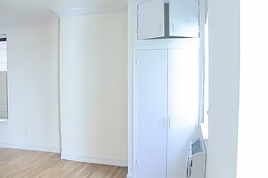 Rented by Urban Real Estate Inc