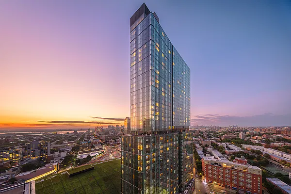 Brooklyn Crossing