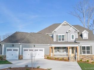 8815 Tarrington Dr, Harrisburg, NC 28075