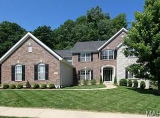 737 Arbor Chase Dr, Ballwin, MO 63021