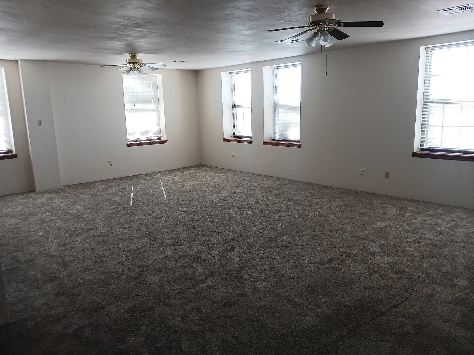 2 bed, 1640 sqft, $1,275 — Photo 1