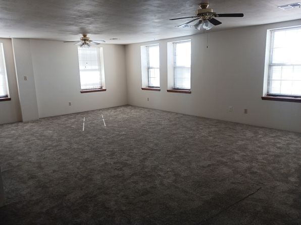 303 N Kansas Ave APT 303