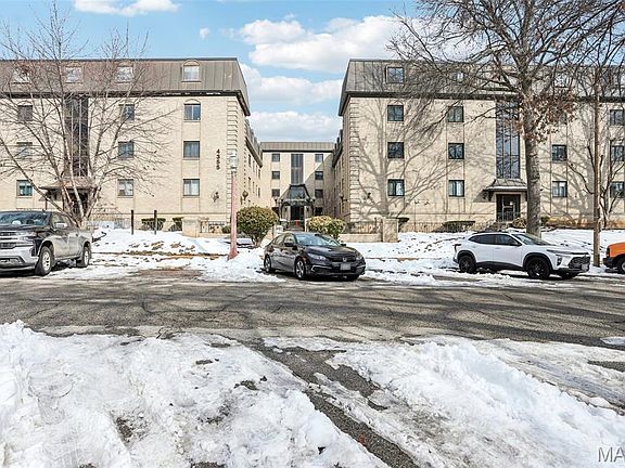 3rd image of 4355 Maryland Ave APT 401