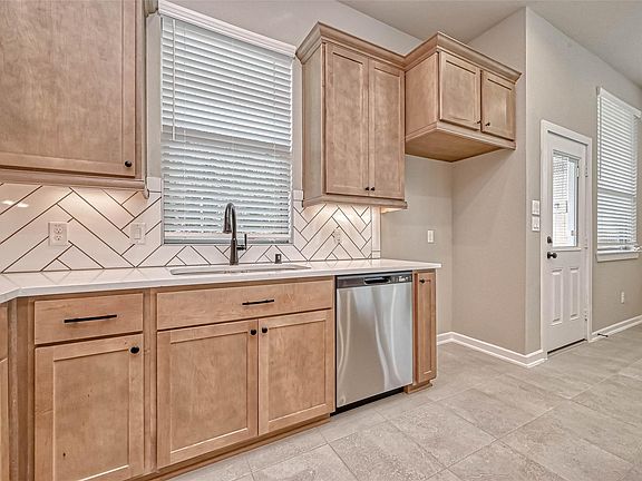 3rd image of 515 Longleaf Pine Dr