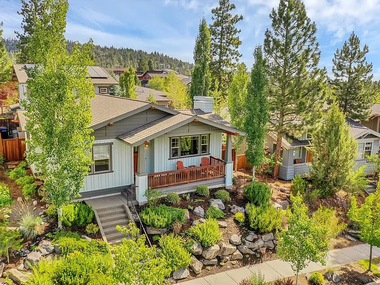 2422 Lolo Dr — Photo 37