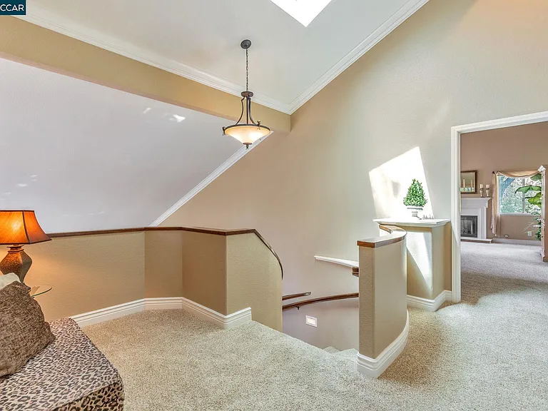 668 Sun Tree Ct — Photo 28