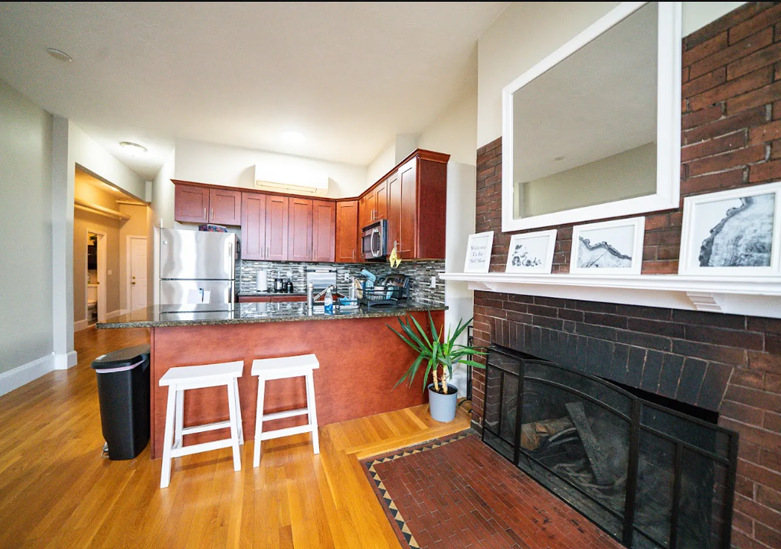 39 Bay State Rd — Photo 1