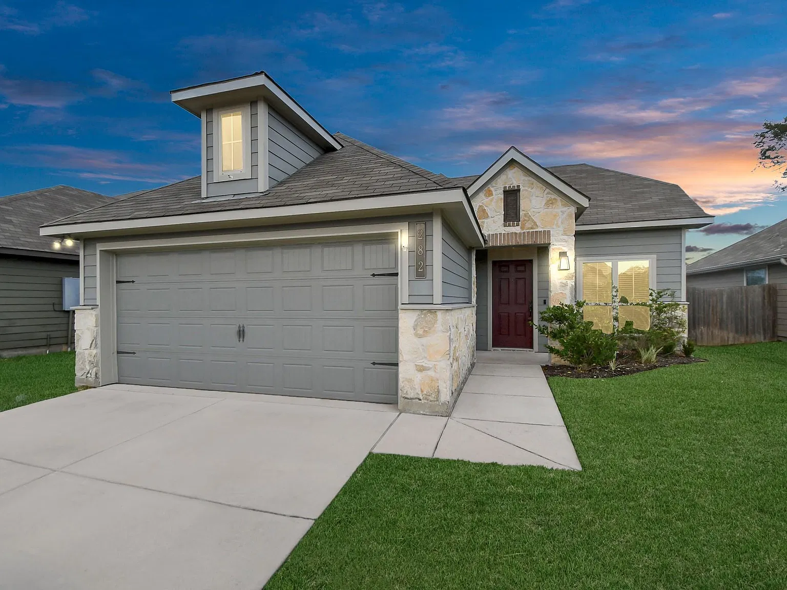 3 bed, 2.0 bath, 1289 sqft, $1,850 — Photo 1