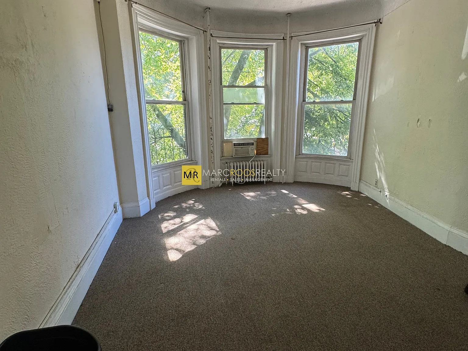 2 bed, 650 sqft, $2,600 — Photo 2