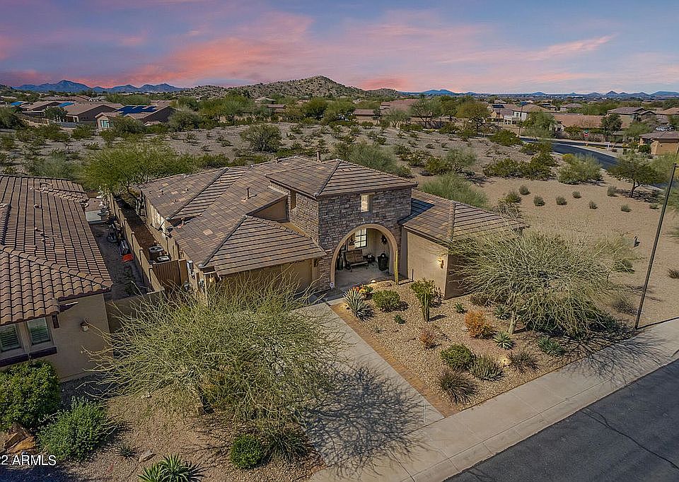 1st image of 18193 W Las Cruces Dr