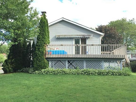 3rd image of 117 Monterey Dr