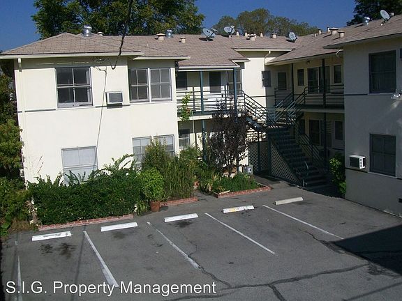 5th image of 705 S Louise St APT B
