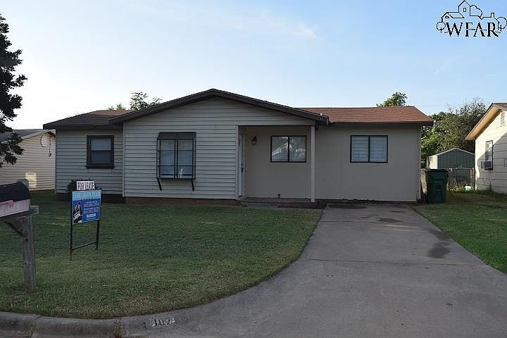 1st image of 107 W Garden Dr