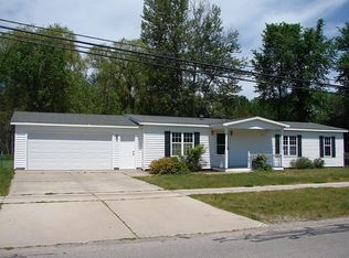 617 Groveland St, Boyne City, MI 49712