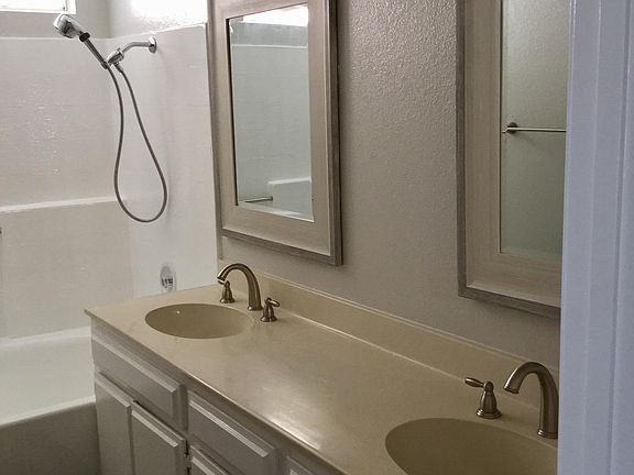 3rd image of 37372 Cole Creek Ct