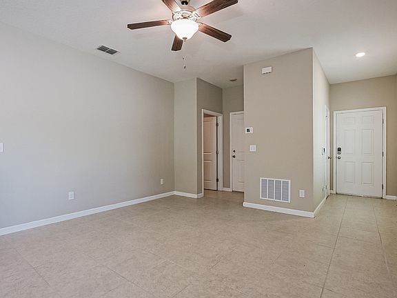 3rd image of 2737 Island Pond Rd