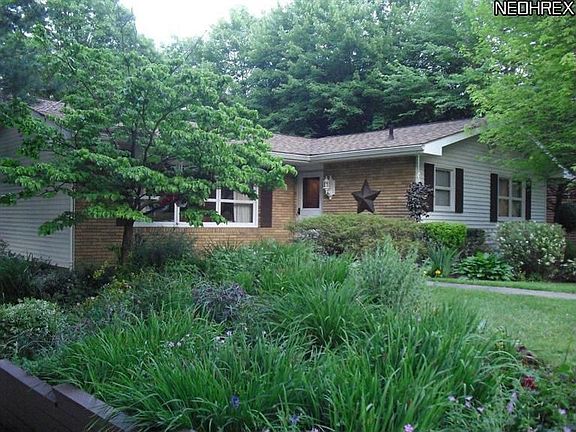 2nd image of 1246 Catherine St