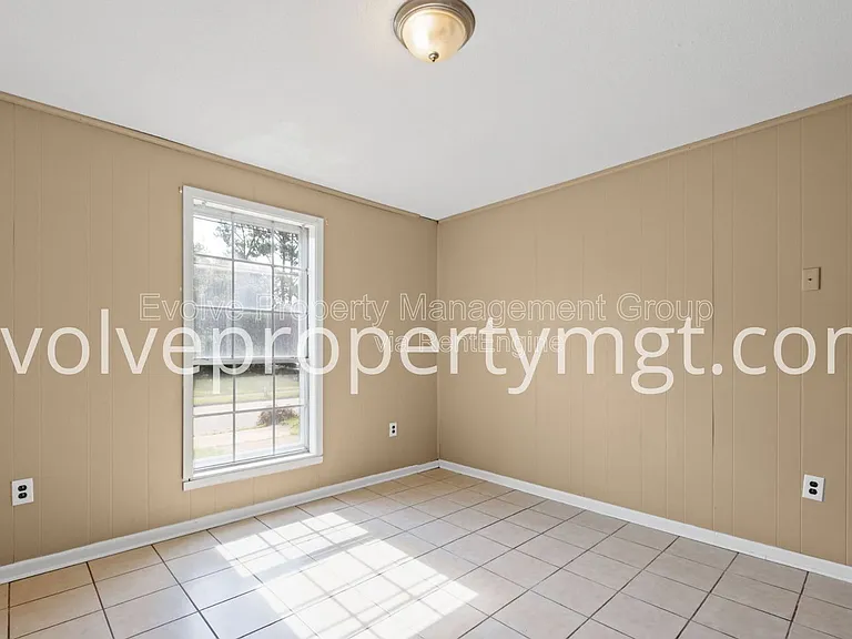 3771 Ironwood Dr — Photo 6