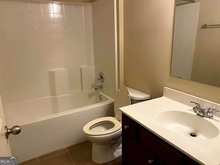 1331 Kingston Trl — Photo 6