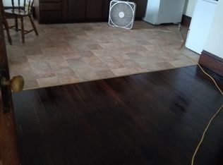 916 Main St #8, Grinnell, IA 50112