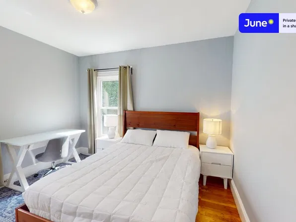 53 Saunders St, Allston, MA
